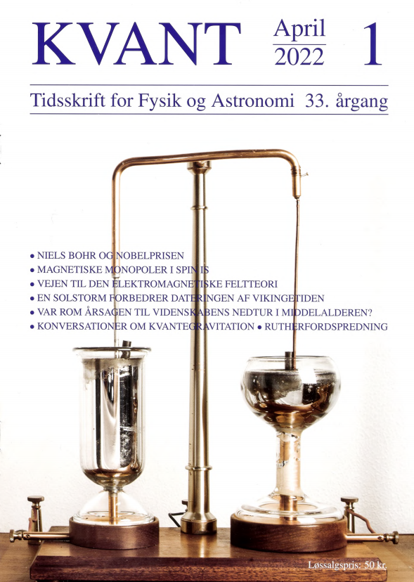 Forsidebilledet viser en rekonstruktion af Faradays rotationsapparat fra 1821, som findes i Steno Museets samling. Til venstre ses enden af en magnet, hvor den ene pol er fæstnet til bunden af et glas med kviksølv, mens den anden pol kan bevæge sig frit omkring ledningen. Til højre er det ledningen, der kan bevæge sig omkring en fastmonteret magnet. Rotationsapparatet var verdens første elektromotor. Foto: Lise Balsby, AU Foto.